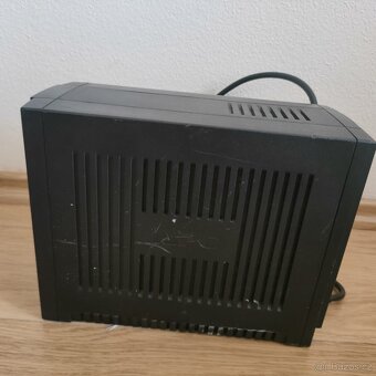 Záložní zdroj APC Back-UPS 700VA - 5