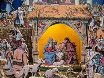 Mikoláš Aleš - ručně vyřezávaný osvětlený betlém - 5