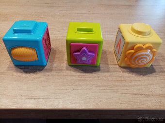 set hraček pro menší děti - 5