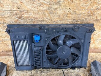 CHLADIČOVÁ STĚNA PEUGEOT 5008 1.6 115KW - 5