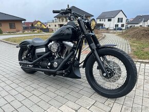 Harley Davidson Dyna Street Bob - 5