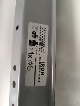 Střešní nosiče (příčníky) Octavia 2004 + 4x nosiče kol Menab - 5