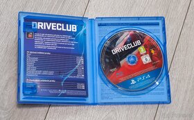PlayStation 4 500GB + 1 ovladač + 1 hra - 5
