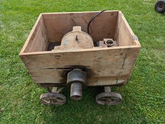 Motor k cirkulárce / mlátičce - 5