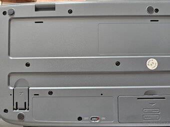 PRODÁM KVALITNÍ BEZDRÁTOVOU KLÁVESNICI LOGITECH K330 - 5
