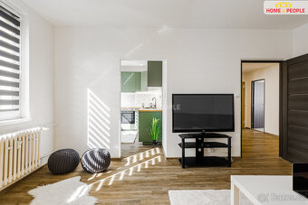 Prodej bytu 3+1, 65m2, Karlovy Vary - Stará Role - 5