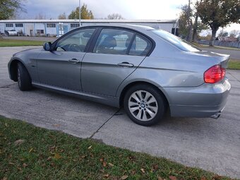 Bmw 320i E90 LCI 2011 - 5