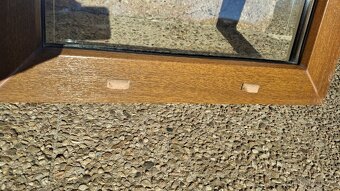 Prodám dvě fixní okna REHAU - 5