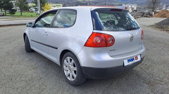 Volkswagen Golf 2.0 TDI Comfort - 5
