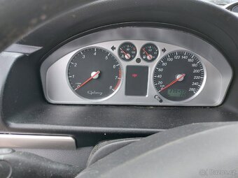 Ford Galaxy - 5