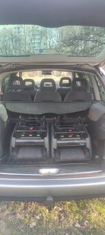 Ford Galaxy - 5