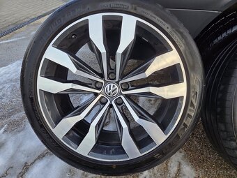 Alu kola Suzuka 5x112 R20H2 8,5J ET38 - 5
