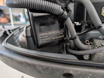 Prodám lodní motor Yamaha 4hp dlouhá noha - 5