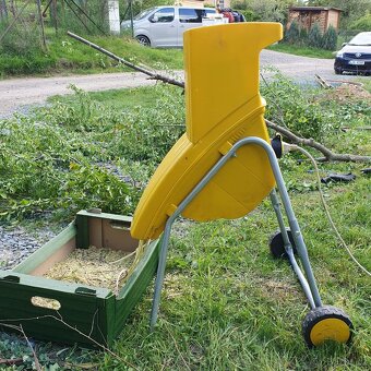 Prodám drtič větví / štěpkovač ALKO New Tec 2500R - 5