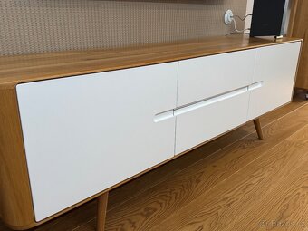 Dubová TV komoda Ena 180 x 42 cm - 5