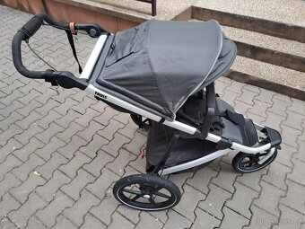 Kočárek Thule Urban Glide 2 + korba a spousta příslušenství - 5