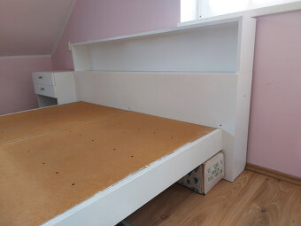Věnuji starou manželskou postel - 5