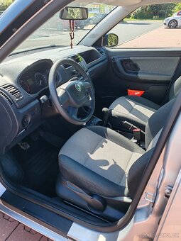Fabia 2  1.4 16V - 5