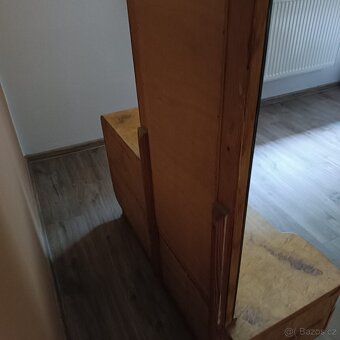 Toaletní stolek se zrcadlem - 5