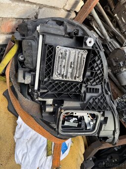 Mercedes w212 facelift pravý led světlomet komplet - na díly - 5