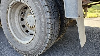 7.5t Iveco 6.5m spaní nové pneu, bočnice valník Eurocargo - 5