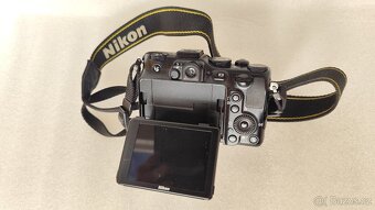 Fotoaparát Nikon COOLPIX P7100 - 5