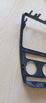 Rámecek autorádia Škoda - 5