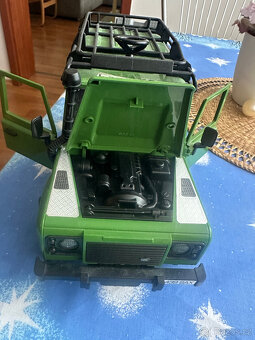 Bruder Jeep s vlekem. - 5