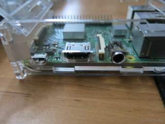 prodám cluster Raspberry Pi 2 a příslušenství - 5