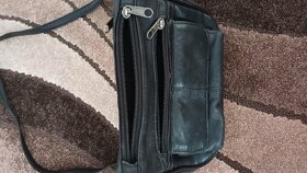 Menší kožená kabelka - 5
