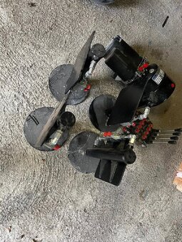 Hydraulické nohy pro obytný automobil - 5