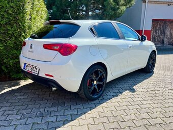 Alfa Romeo Giulietta 2,0JTDM - 5