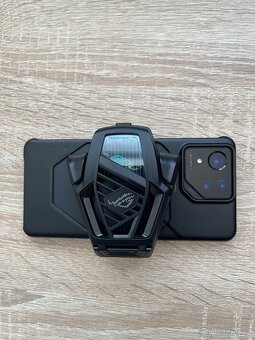 Mobil Asus ROG phone 8 PRO 16 GB / 512 GB - 5