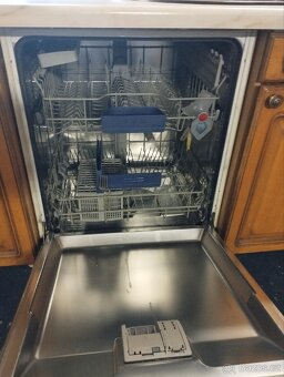 Kompletní linka v dubu 630 se všemi spotřebiči - 5