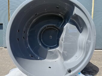 Koupací sud Coral 2 s hydromasážním a aeromasážním systémem - 5