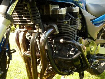 Kawasaki ZR7 - 5