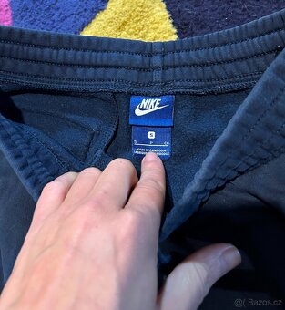 NIKE PÁNSKÉ SLIM NAVY TEPLÁKY S - 5
