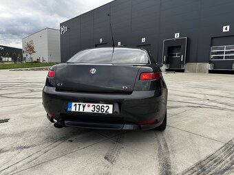 Alfa Romeo GT Q2 - 5