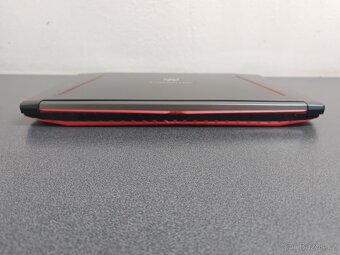 Starší herní notebook Predator HELIOS 300 - 5