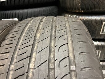 225/40R18 letní pneu BARUM BRAVURIS 5 4mm - 5
