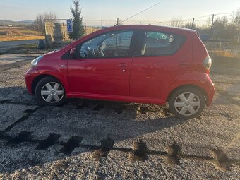 Prodávám vozidlo zn. Toyota Aygo r.v. 2009 - 5