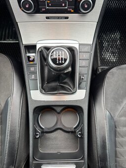 Volkswagen passat b7 2.0 125 kw - 5