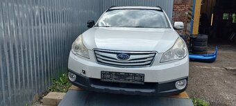 Subaru Outback 2010 2,5 automat- náhradní díly - 5