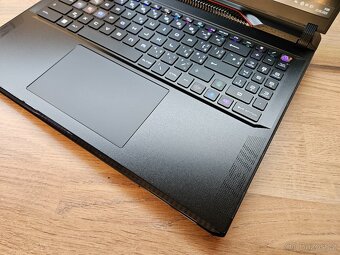 16"_MSI RAIDER GE68HX 13V_i7-13700HX_16GB_1TB_RTX 4060 8GB - 5