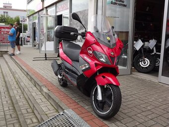 Gilera Nexus 300 - 5