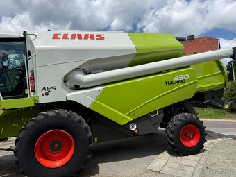 Sklízecí mlátička Claas Tucano 450, žací lišta V660, 2400 / - 5