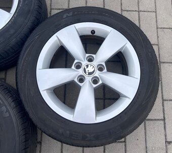 Rapid, Fabia - 15" Carme + letní 185/60 R15 Nexen - 5