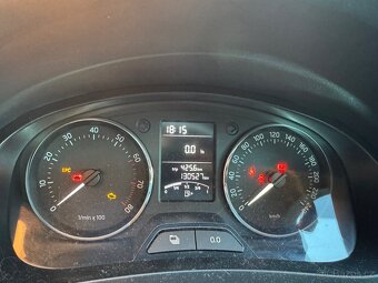 Škoda rapid 1.2TSI 63kw 2013 - 5