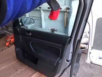 Zadni Světla VW JETTA a Boční dveře kompletní - 5