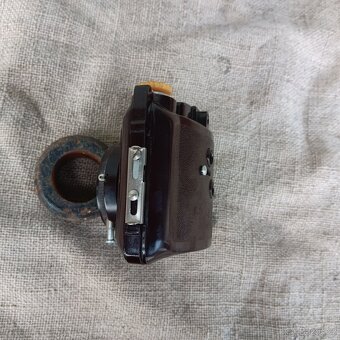 Starý bakelitový foťák - 5